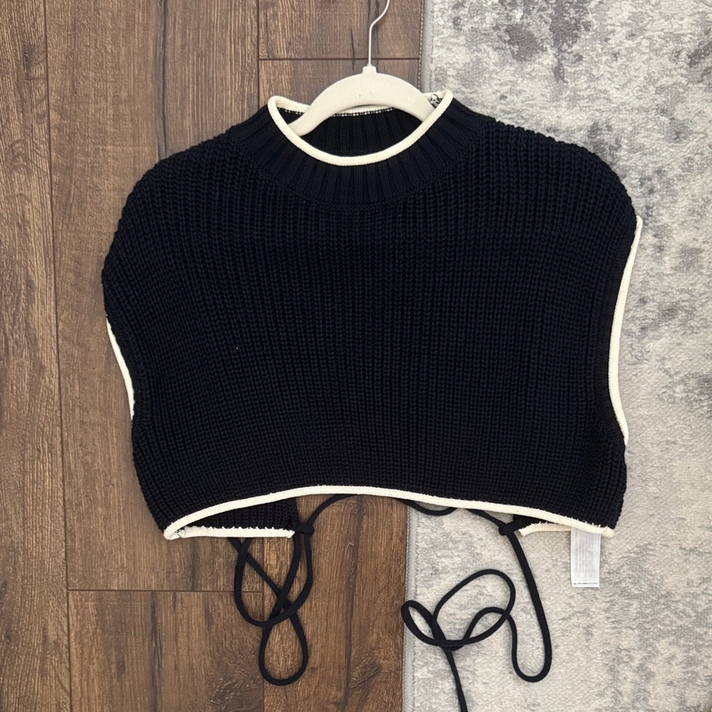 Zara Navy Knit cropped Sweater Vest with Cream Trim